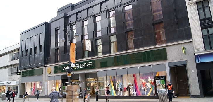 Marks&Spencer hunde un 25,1% sus ventas de moda en Reino Unido por las restricciones de otoño