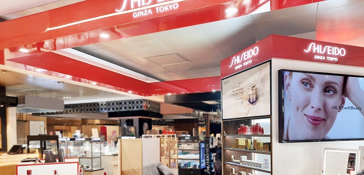 Corner de Shiseido en El Corte Inglés de Diagonal, en Barcelona. Shiseido mantiene inversiones en España pese al Covid y anticipa una caída del 20% este año