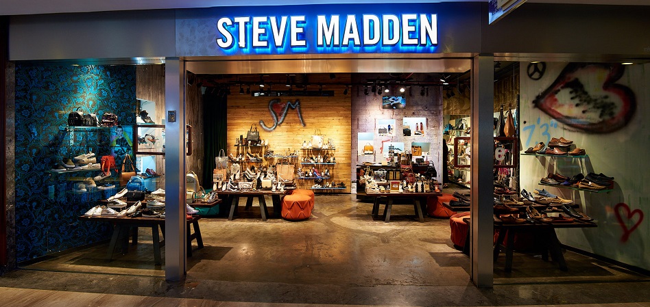 Steve Madden hunde sus ingresos un 33% en el año del Covid-19
