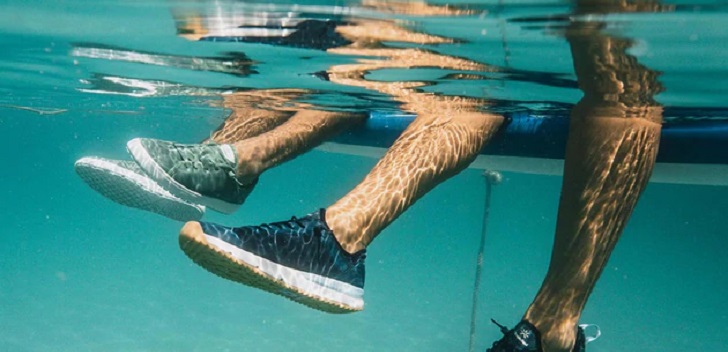 Zapatillas de Tropicfeel bajo el agua