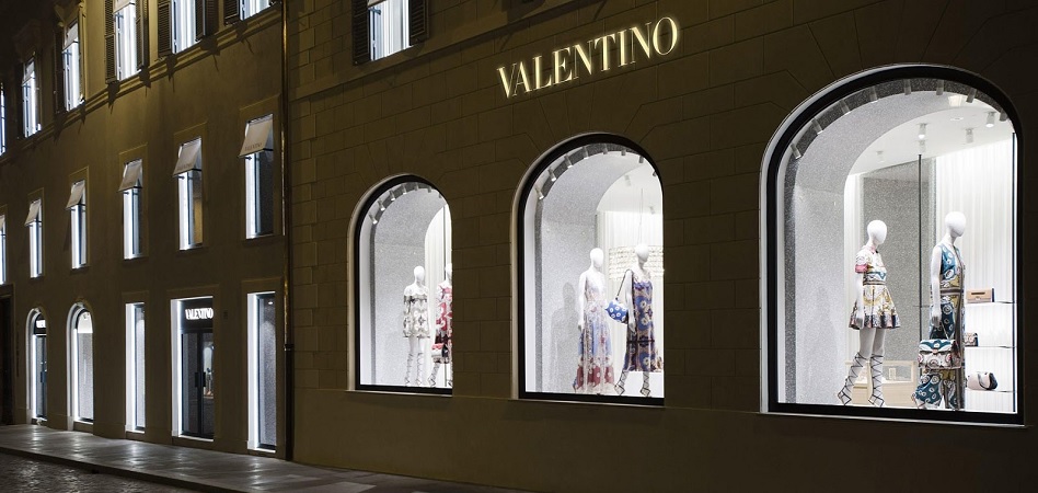 Valentino crea las direcciones de log&iacute;stica y finanzas con talento de Bottega Veneta y Chanel