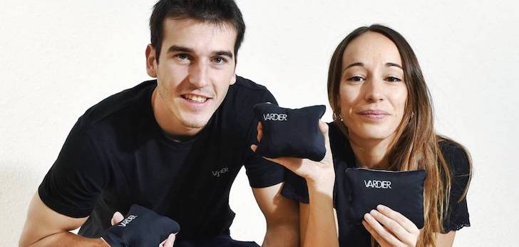María y Arturo, fundadores de Vardier Vardier ropa plegable para hacerse un hueco en plena pandemia