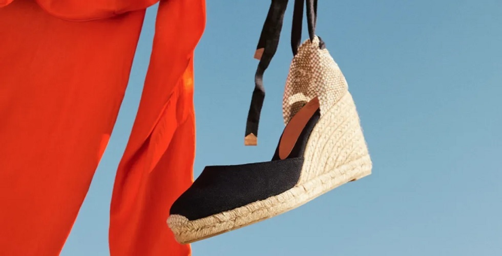 castaner campana zapatos colgando 980x500