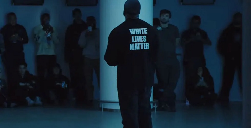 kanye west camiseta paris fashion week 980