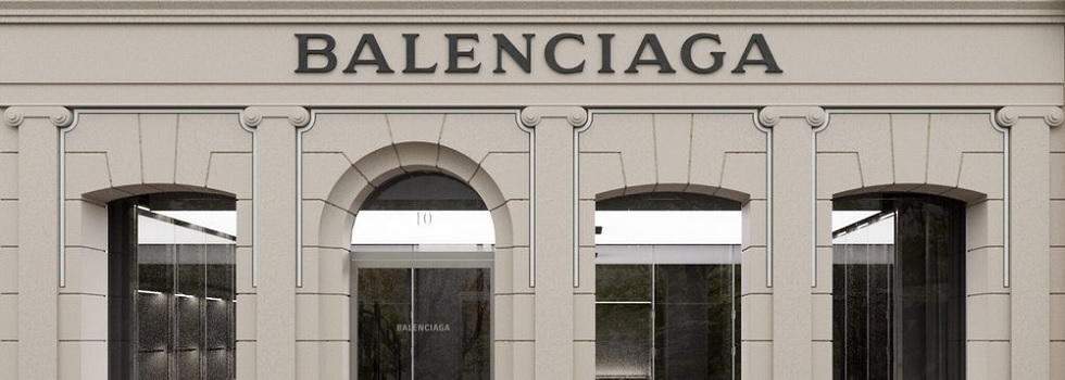 Balenciaga vuelve a los or&iacute;genes y abre una tienda de alta costura
