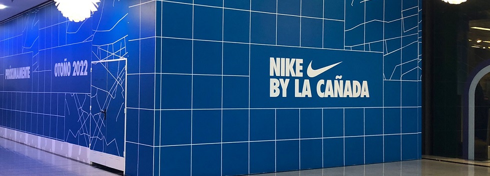 Nike aterriza en con una apertura de la de Percassi Modaes