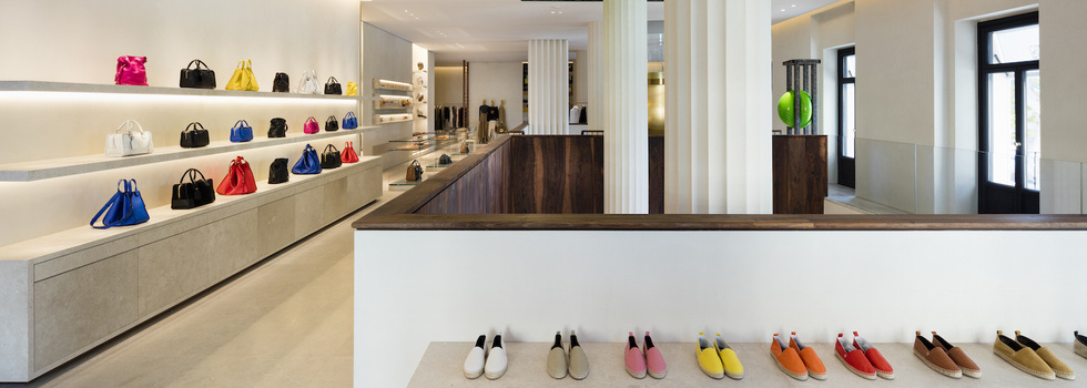 Loewe, de &lsquo;hermana peque&ntilde;a&rsquo; a la reina viral: es la marca m&aacute;s popular online por primera vez