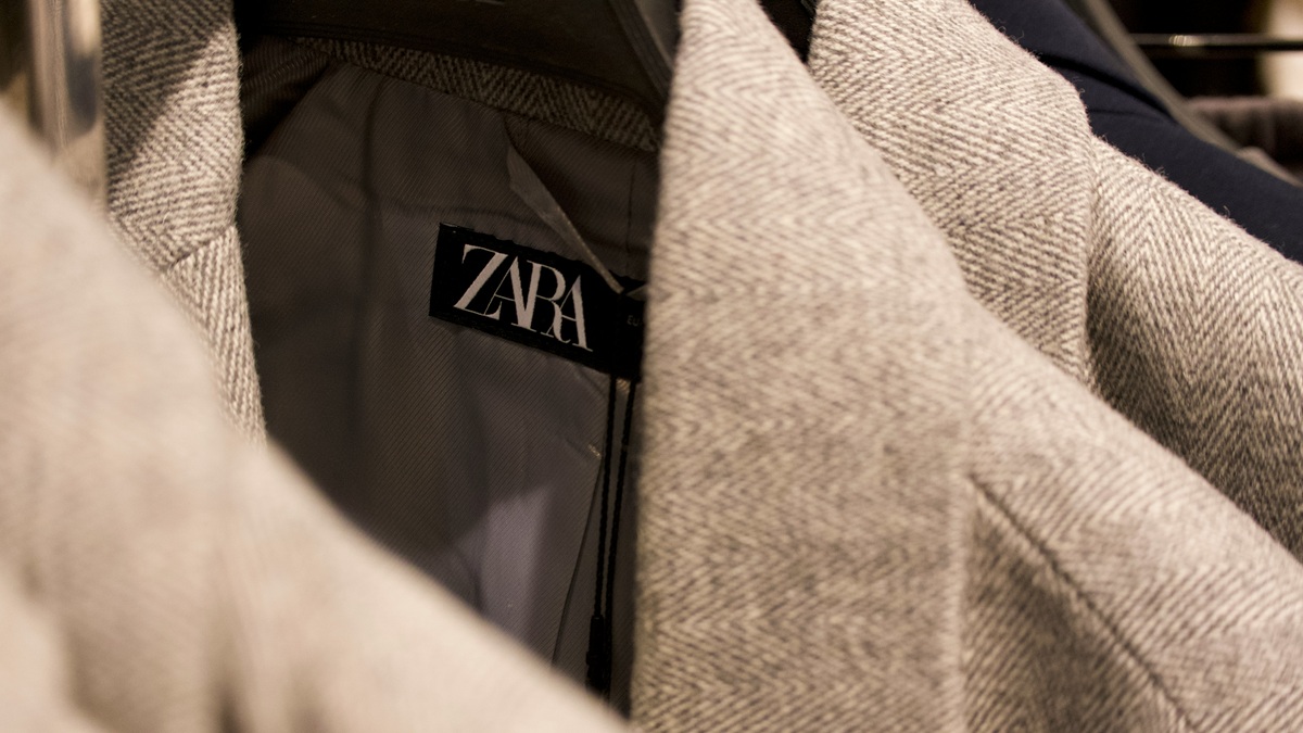 zara etiqueta ropa prenda tienda interior 1200