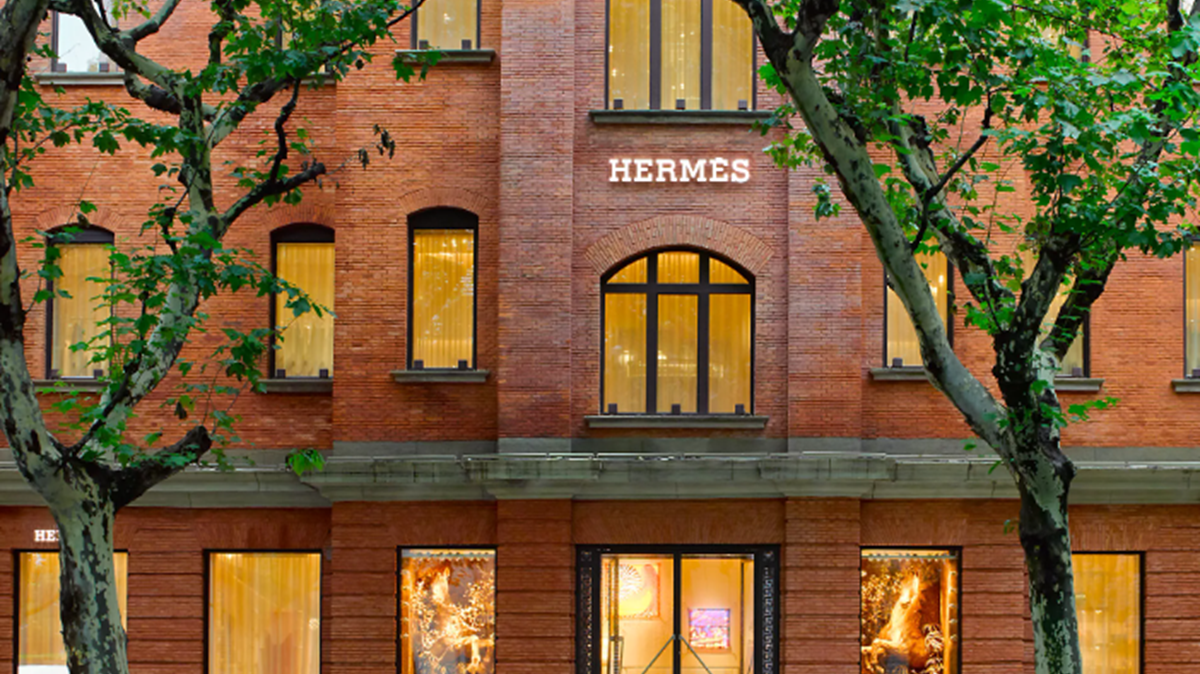 Herm&egrave;s Expands Production Capabilities with New Leather Facility in Normandy