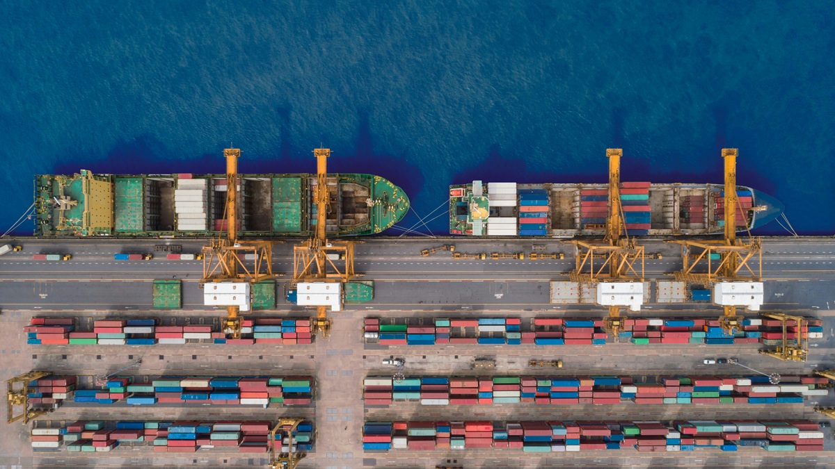 comercio internacional puertos 1200