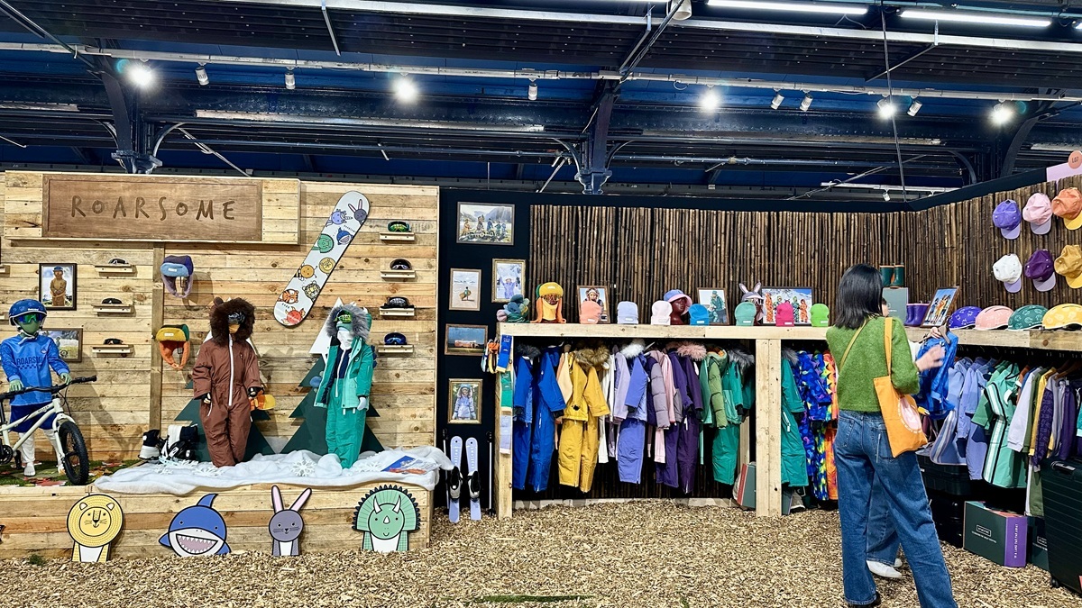 playtime stand interior 1200