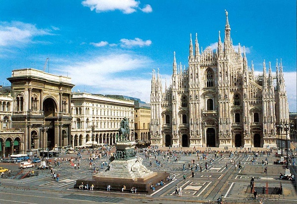 Milán exhibe a sus estudiantes de moda