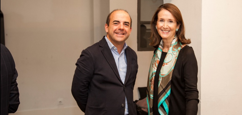 Javier Relats, ex directivo de Tous, junto a Beatriz González-Cristóbal, consejera de la empresa. Javier Relats, ex directivo de Tous, junto a Beatriz González-Cristóbal, consejera de la empresa.