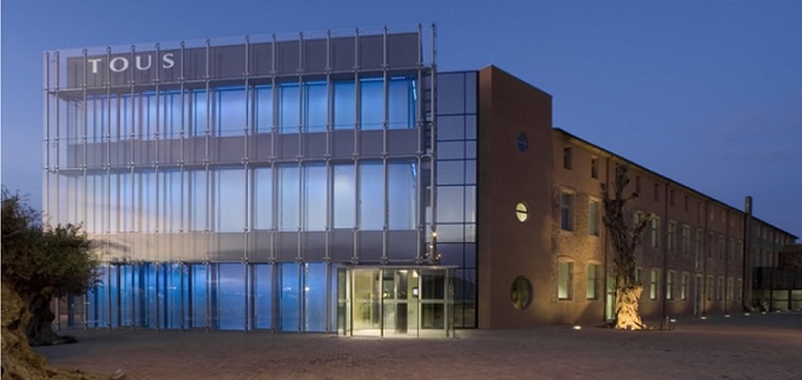 Sede de Tous, en Manresa (Barcelona) Tous reordena su negocio: fusiona joyería y complementos y sale Javier Relats