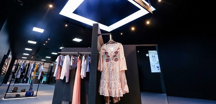 Alibaba pop up store in Hong Kong Alibaba breaks down brick-and-mortar boundaries with AI and big data