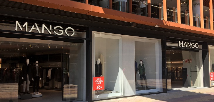Mango store sign Mango sets new sustainable goals: 100% of garments’ cotton will be eco in 2025
