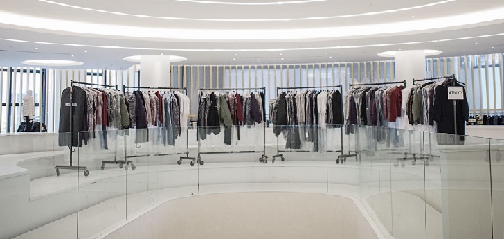 Vetements store Paris Vetements bets for startups: opens coworking space in Zurich headquarters