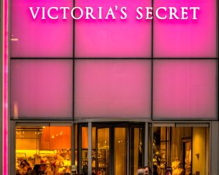 Victoria’s Secret Surges Ahead in Q3: Revenue Up 9%, Losses Down 43%