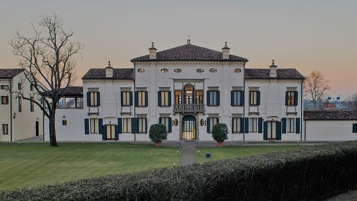 Kering Eyewear Seals Acquisition of Italian Manufacturer Lenti