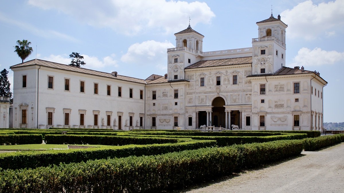 Villa Medici&rsquo;s Innovative Fashion Residency: A New Chapter for Ashpool and Delon