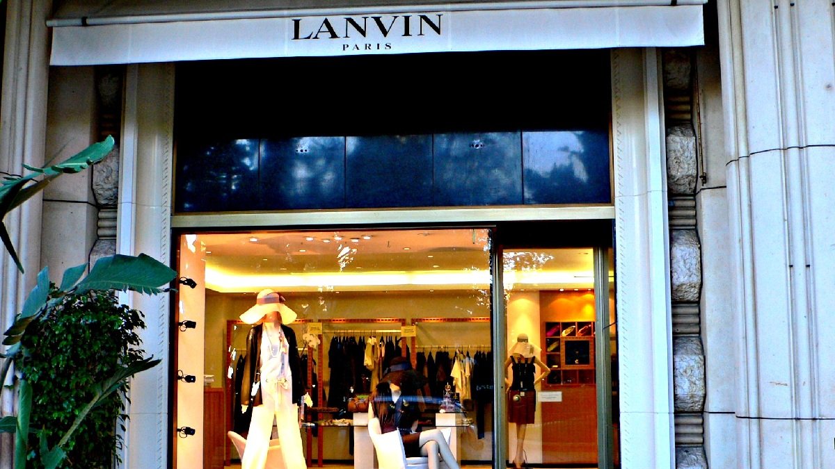 Lanvin’s Sales Slide: Reports 22% Decline in First Half