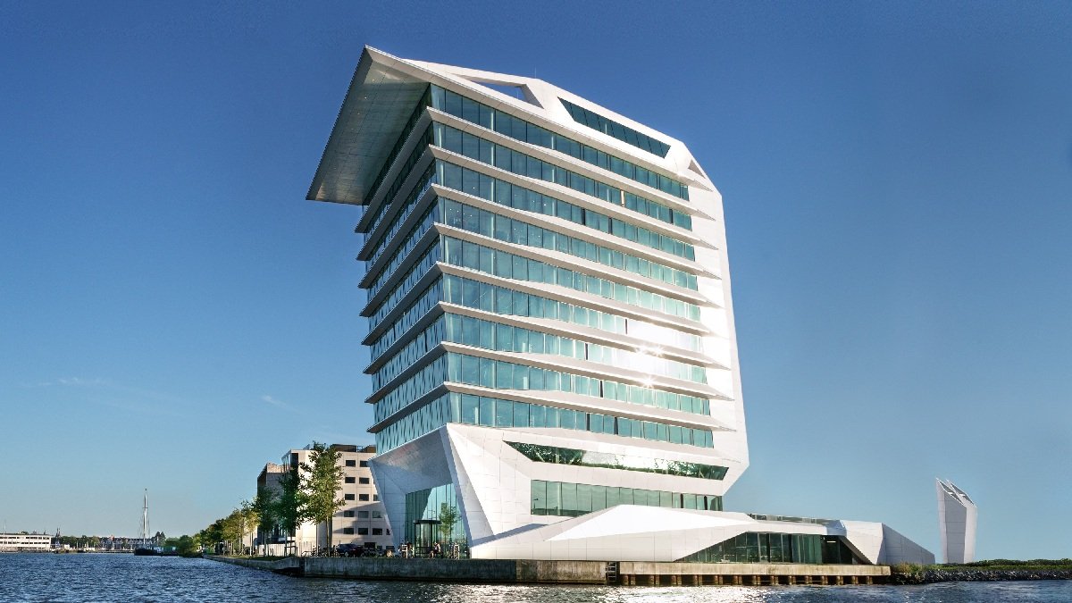 PVH Sees Earnings Squeeze in Third Quarter as Tariffs Take Toll