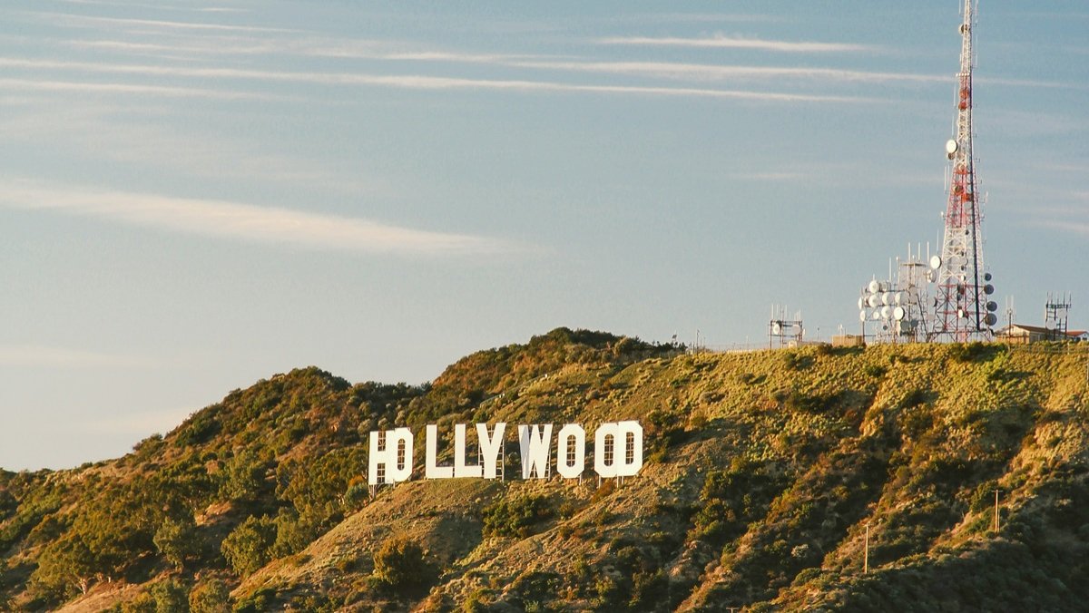 August Sees 8% Boost in Fashion Sales, Maintaining Upward Trend