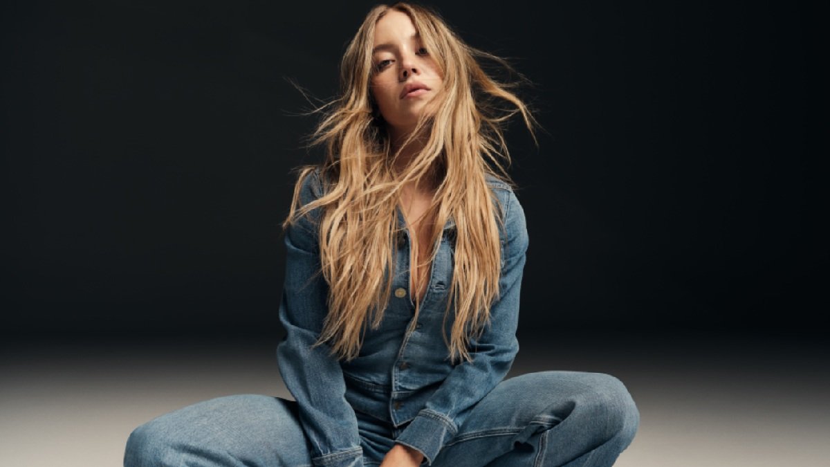 American Eagle earns 77.6 million in the second quarter and confirms its full-year guidance