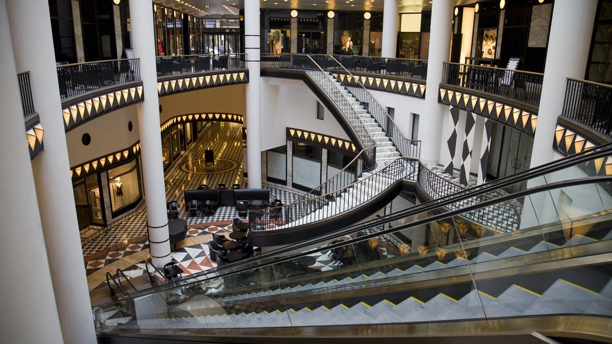 German Retail Giant Kadewe Appoints New General Manager Amid Legal Turmoil