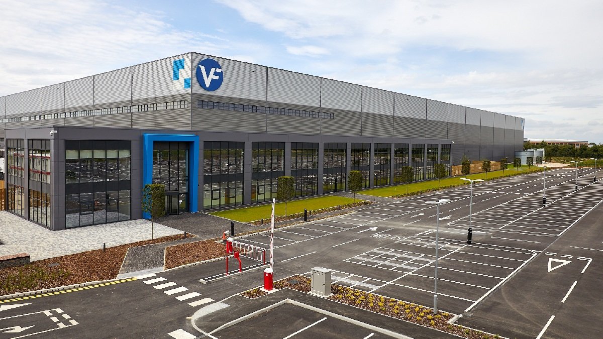 VF Corporation Faces Downturn in UK: Workforce Reduction and Sales Decline