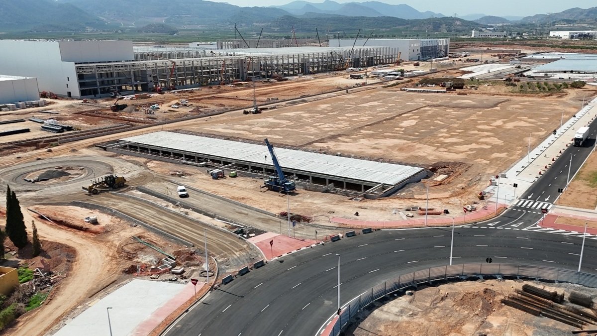 Inditex Expands Logistics Footprint with &euro;64.9 Million Purchase in Spain