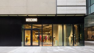 Aeffe Restructures: 221 Layoffs Announced Ahead of Holiday Season