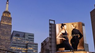 G-III Exceeds Forecasts Amid End of Calvin Klein and Tommy Hilfiger Licenses