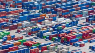 America’s Fashion Industry Pushes Back: U.S. Reduces Imports from China in 2024