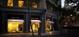 Italian company Prada and Miu Miu strengthen in China through Secoo