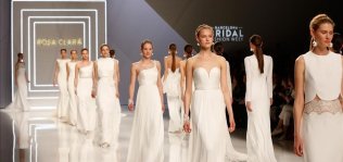 Rosa Clará looks for brides in the Middle East with openings in Dubai and Saudi Arabia