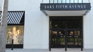 Saks Pursues $1 Billion Financing Deal to Sidestep Insolvency