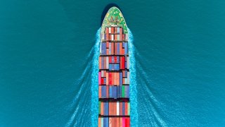 China Ends 2025 with Record $1.020 Trillion Trade Surplus Despite Tariff Challenges