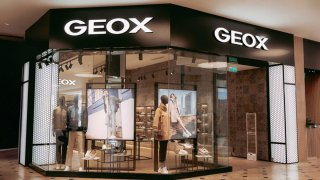 Geox Narrows Losses by 68% but Stays in Red for First Half