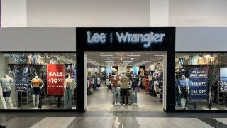 Lee and Wrangler&rsquo;s Parent Company Shuts Down Mexican Plants, Shifts Production to Bangladesh