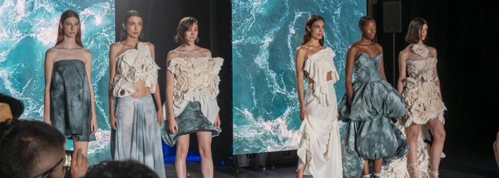 Nuevas propuestas de moda desfilan en Madrid