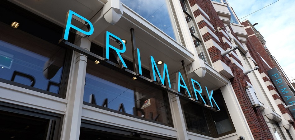 Primark espande il suo modello di franchising con spazi caffetteria più “vecchio stile”.