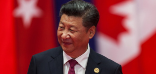 China perpetúa al emperador Xi Jinping para ganar la contienda global