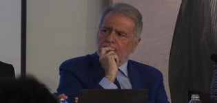 Luis Caramés: “La acción de Adolfo Domínguez está por debajo de su valor”