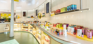 Skechers y Freshly Cosmetics abren sus primeras tiendas en Valencia