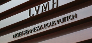 LVMH cierra 2020 con una caída del 17% pero la moda se dispara en el cuarto trimestre
