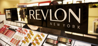 Revlon se aprieta el cinturón: recorta mil puestos de trabajo en busca de beneficio