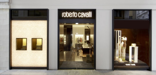 Roberto Cavalli sigue reordenando su cúpula y ficha un nuevo director creativo