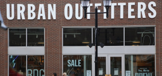 Urban Outfitters eleva sus ventas un 7% y catapulta su beneficio hasta julio 