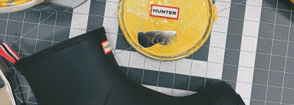 Authentic Brands Group continúa aumentando su cartera y estudia la compra de Hunter